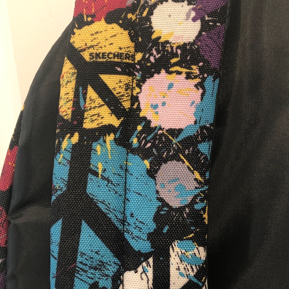 Skechers Peace Signs Backpack 20" x 14” - Picture 6 of 8